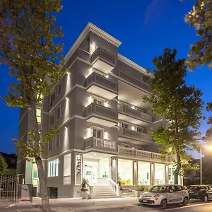 Star 3*, Cesenatico Italia